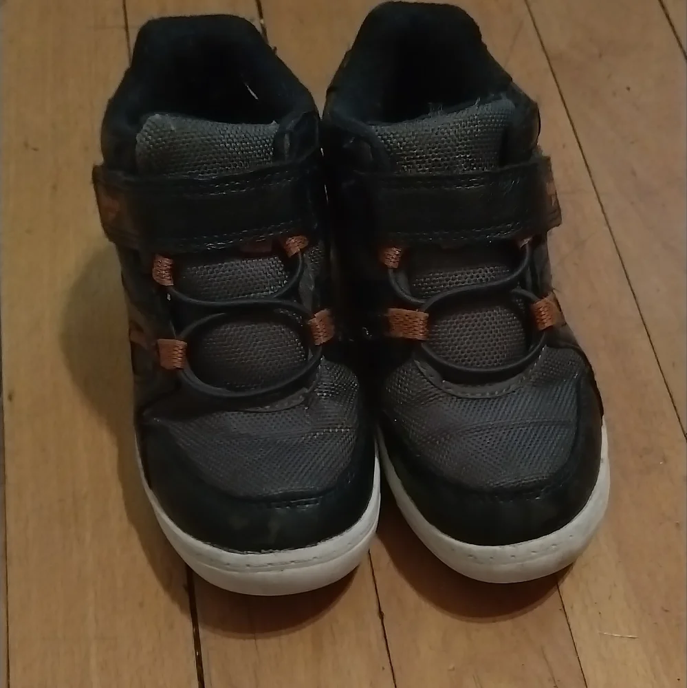 Oshkosh Kids Black and Orange Shoes